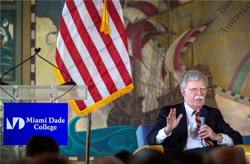 Bolton: vojna intervencija u Venezueli nije neizbježna