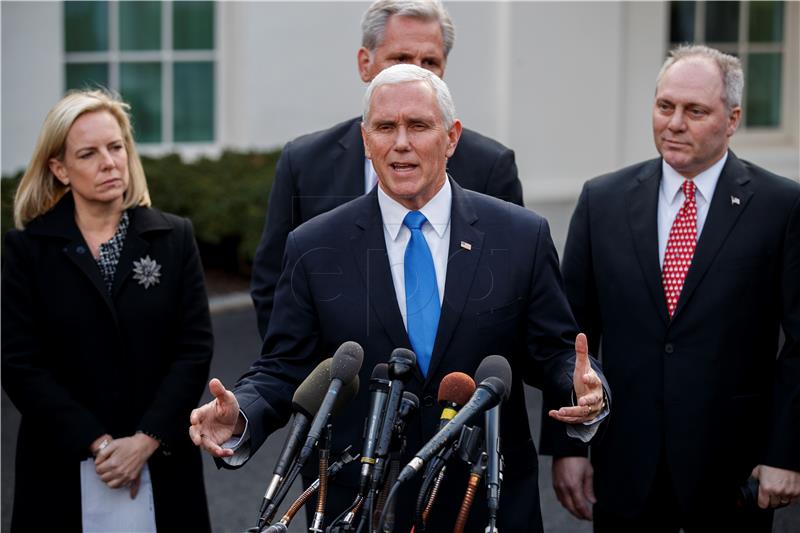 Pence poziva na završetak Madurove vlade u Venezueli