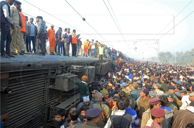 INDIA TRAIN ACCIDENT