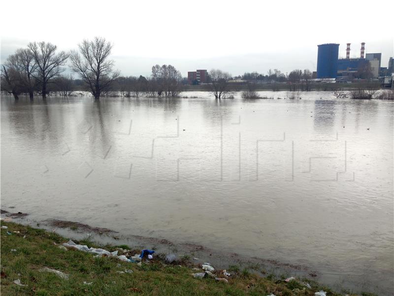 Rijeka Sava izlila se iz korita kod Jakuševca