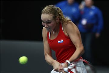 Fed Cup: Pobjeda Vekić, poraz Konjuh, odlučuju parovi