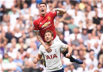 Phil Jones ostaje u Manchester Unitedu do 2023. 