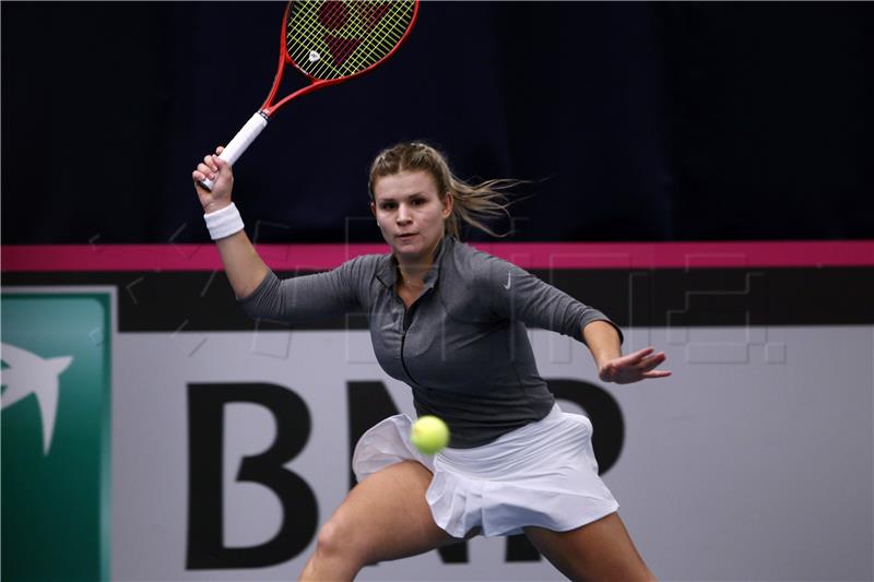 Fed Cup, Hrvatska - Srbija, Fett protiv Danilović